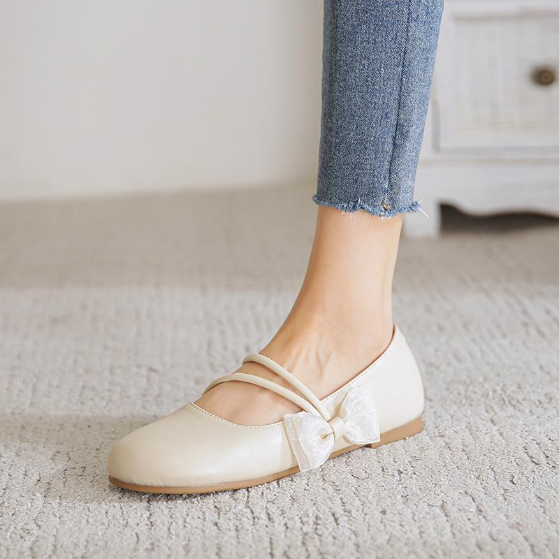 Mary Jane shoes spring and summer 2024 new versatile shallow mouth flat bottom with skirt single shoes women s large size Doudou shoes 34 абрикосовый
Mary Jane shoes spring and summer 2024 new versatile shallow mouth flat bottom with skirt single shoes women s large size Doudou shoes 34 абрикосовый
