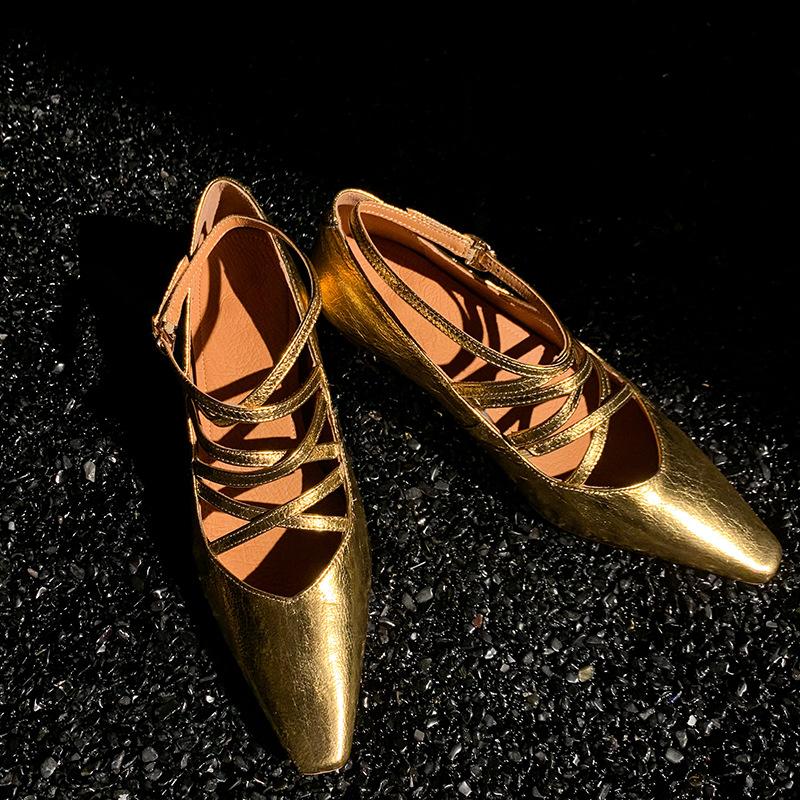 Second change leg essence~ pointed retro medium heel Mary Jane shoes early spring new cross strap wedge heel leather single shoes women 40 can be customized without return or exchange золотой
Second change leg essence~ pointed retro medium heel Mary Jane shoes early spring new cross strap wedge heel leather single shoes women 40 can be customized without return or exchange золотой