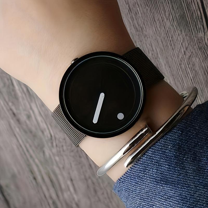 Minimalist dot design watch with high aesthetic value, niche men and women, minimalist temperament, creative steel band чорний
Minimalist dot design watch with high aesthetic value, niche men and women, minimalist temperament, creative steel band чорний