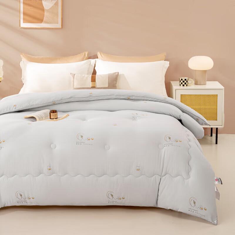 Jelyoung Bean Pattern Winter Comforter
Jelyoung Bean Pattern Winter Comforter