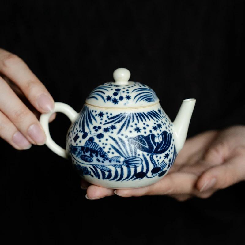 European 130ml Soda Glazed Teapot Half Color Fish Algae Pattern Tea Pot Pear Shaped Pots Tea Brewing Kettle Tea Set Collection
European 130ml Soda Glazed Teapot Half Color Fish Algae Pattern Tea Pot Pear Shaped Pots Tea Brewing Kettle Tea Set Collection
