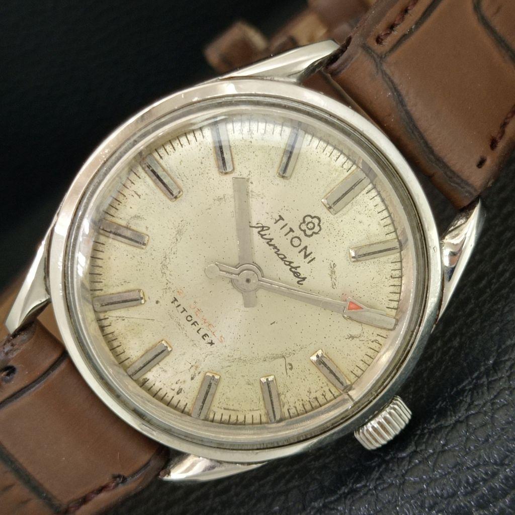 TITONI AIRMASTER TITOFLEX VINTAGE HAND-WINDING SWISS MENS WATCH a705124-1
TITONI AIRMASTER TITOFLEX VINTAGE HAND-WINDING SWISS MENS WATCH a705124-1