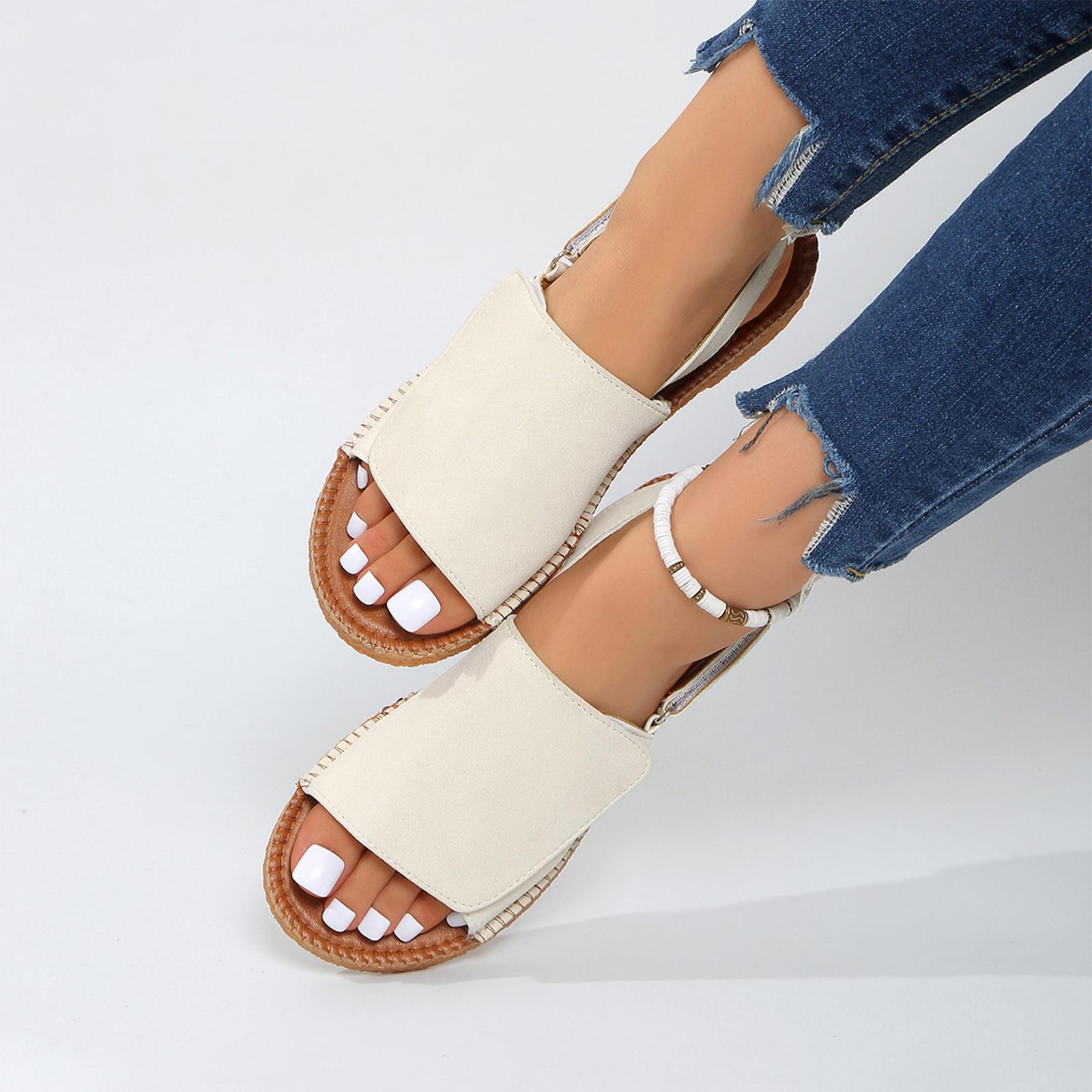 Women s patchwork lightweight and comfortable sandals for external wear 43 білий
Women s patchwork lightweight and comfortable sandals for external wear 43 білий