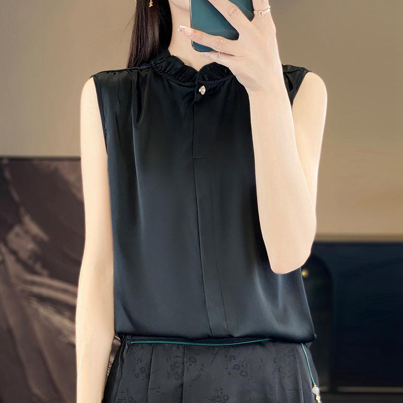 Summer Lace Collar Sleeveless Ice Silk Slimming Camisole Shirt M
Summer Lace Collar Sleeveless Ice Silk Slimming Camisole Shirt M