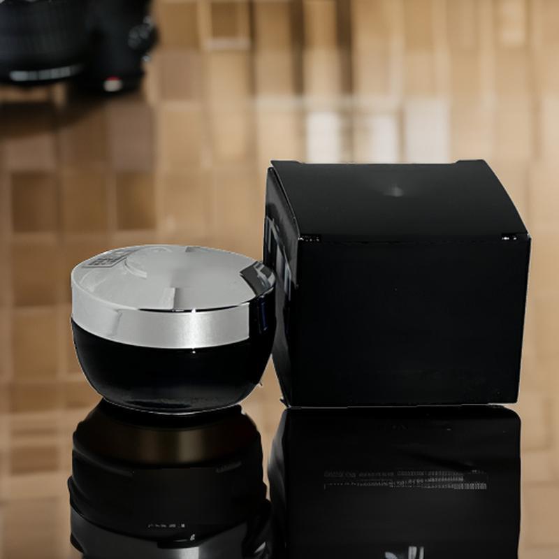 Dark Circle & Anti-Wrinkle Eye Essence - 15ML: Soothes, Firms, & Reduces Fine Lines As shown
Dark Circle & Anti-Wrinkle Eye Essence - 15ML: Soothes, Firms, & Reduces Fine Lines As shown