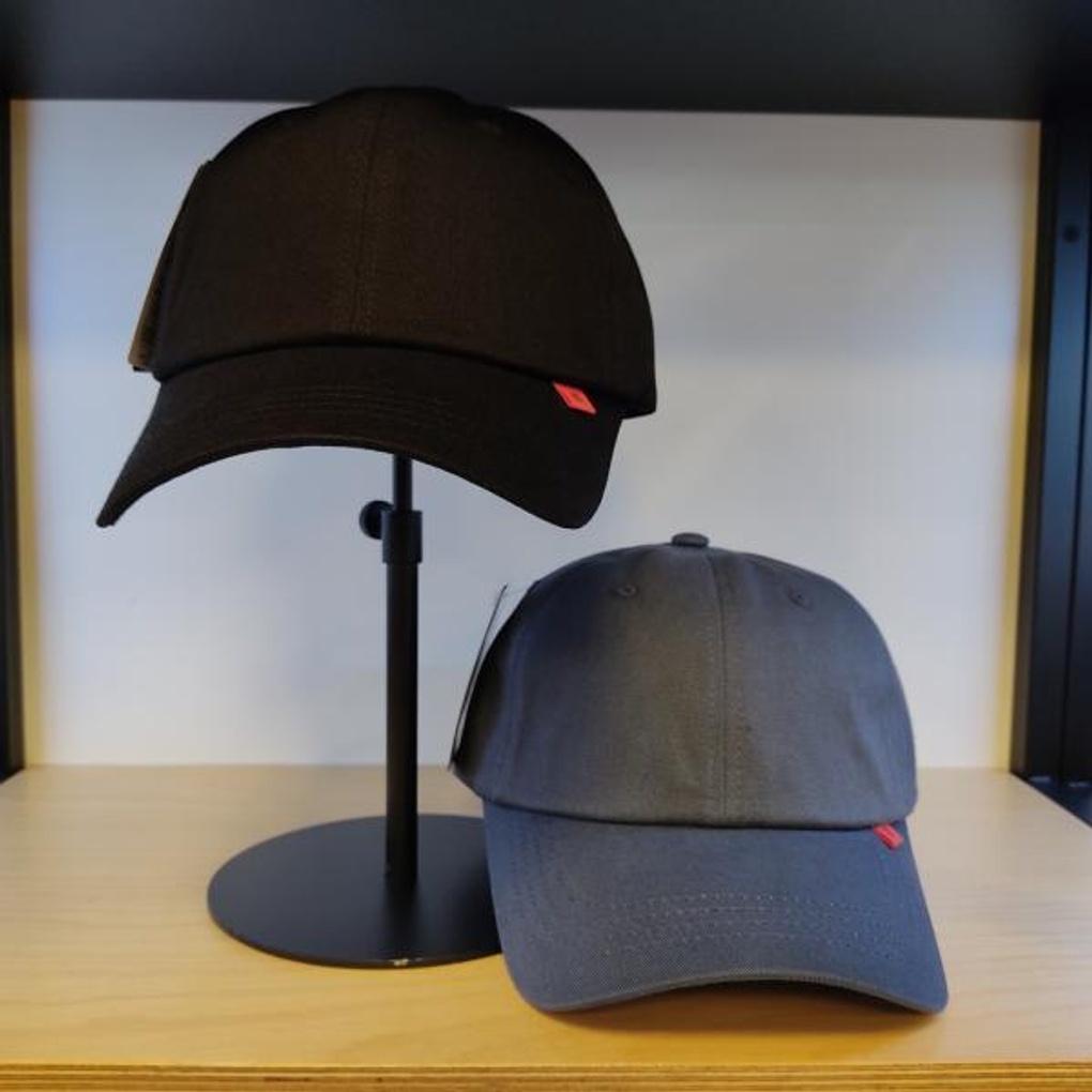 Black Reclusive Street Plain Ball Cap BK15UCW005
Black Reclusive Street Plain Ball Cap BK15UCW005