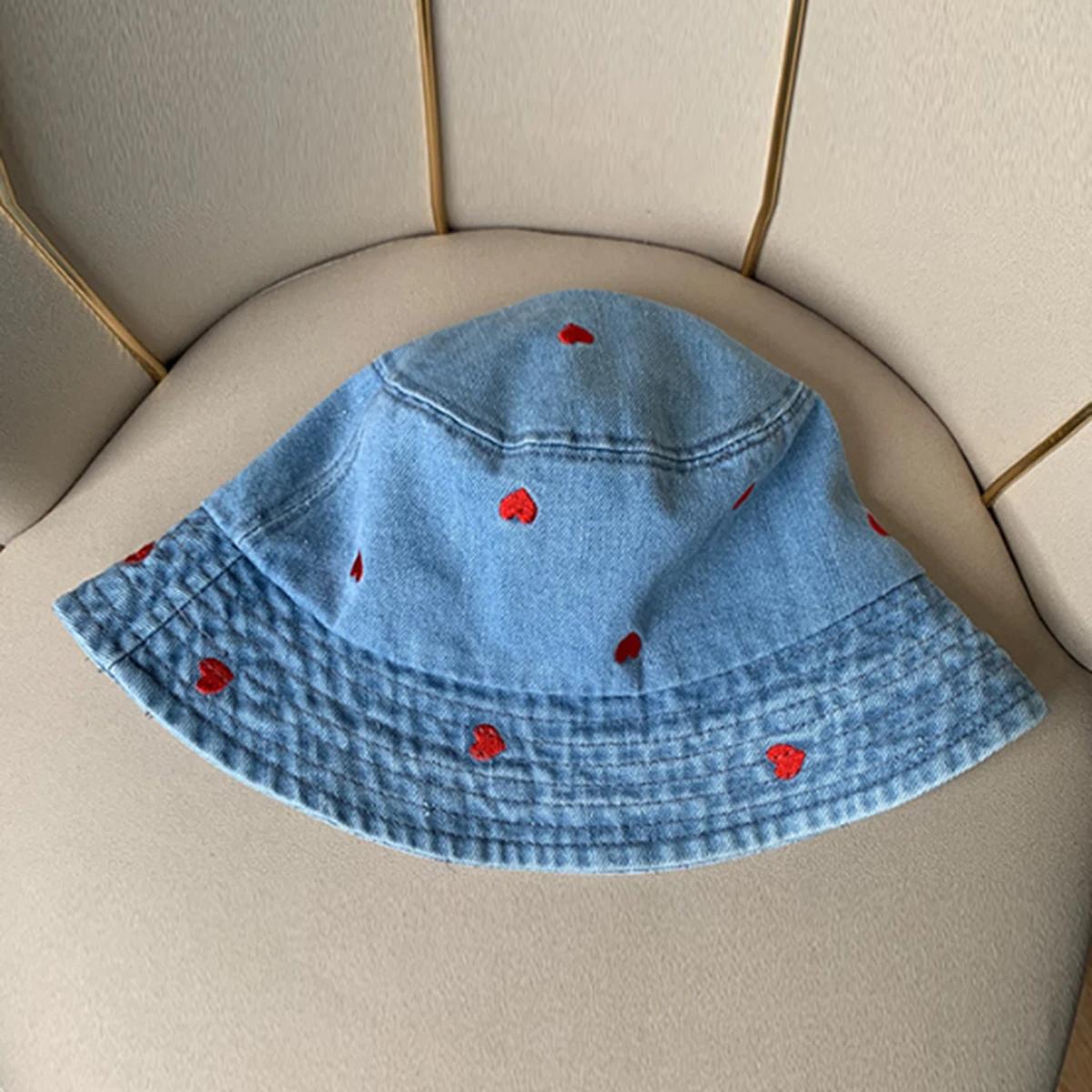 Women s Japanese-Style Denim Bucket Hat with Large Head Circumference Sunshade and Sun Protection Versatile Face-Slimming світло-синій колір
Women s Japanese-Style Denim Bucket Hat with Large Head Circumference Sunshade and Sun Protection Versatile Face-Slimming світло-синій колір