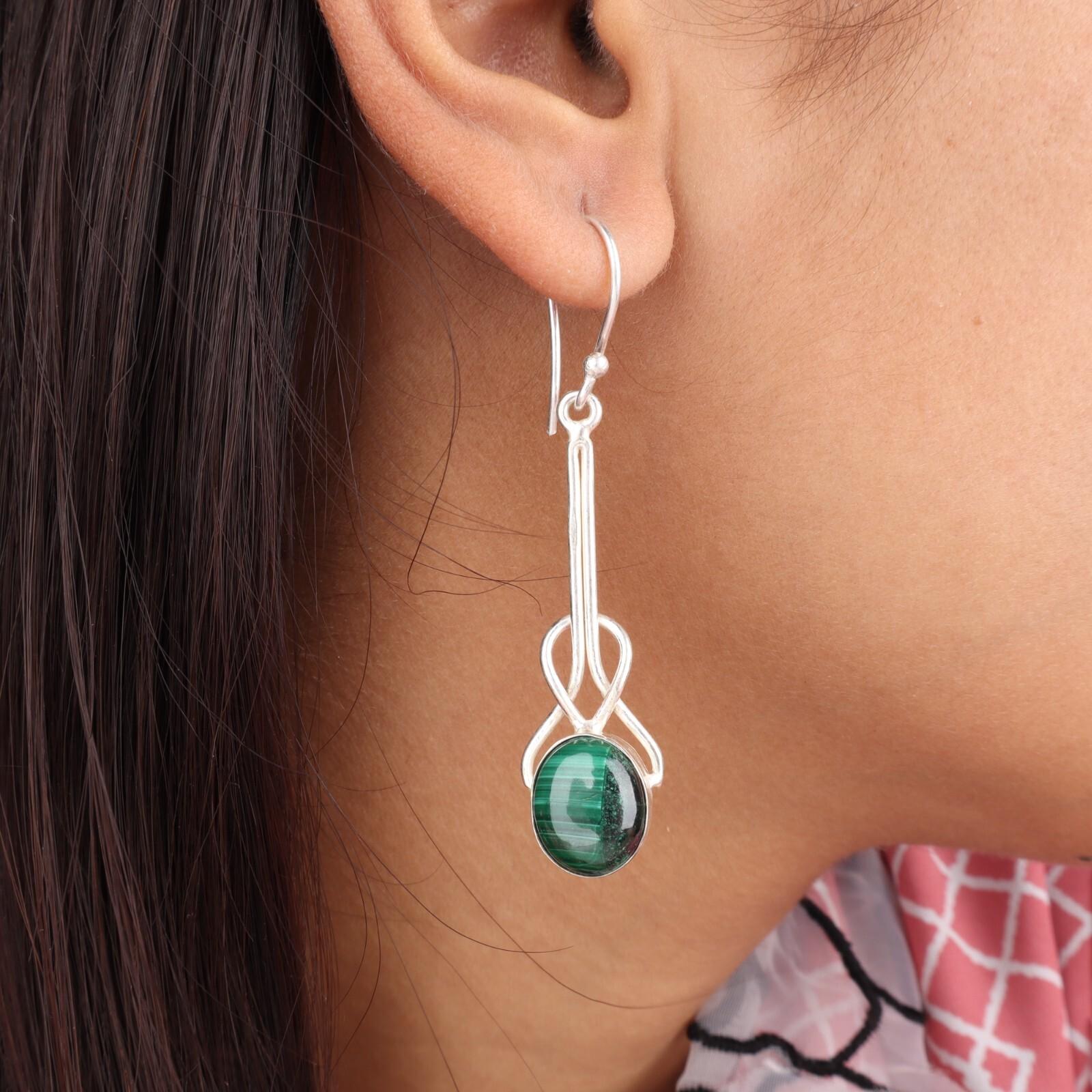 Natural Malachite Gemstone 925 Sterling Silver Jewelry Handmade Earrings 1.76 EE-171-24
Natural Malachite Gemstone 925 Sterling Silver Jewelry Handmade Earrings 1.76 EE-171-24