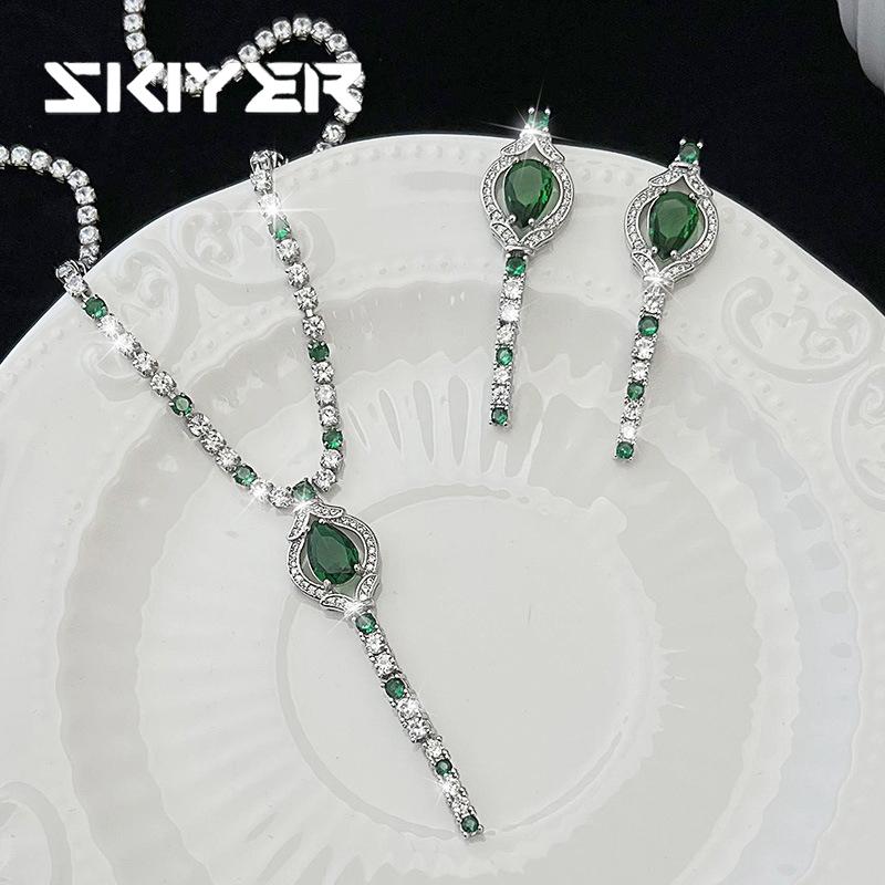 Серебряные роскошные изумрудные кулон-ожерелья, серьги для женщин, модные свадебные украшения, аксессуары
Серебряные роскошные изумрудные кулон-ожерелья, серьги для женщин, модные свадебные украшения, аксессуары