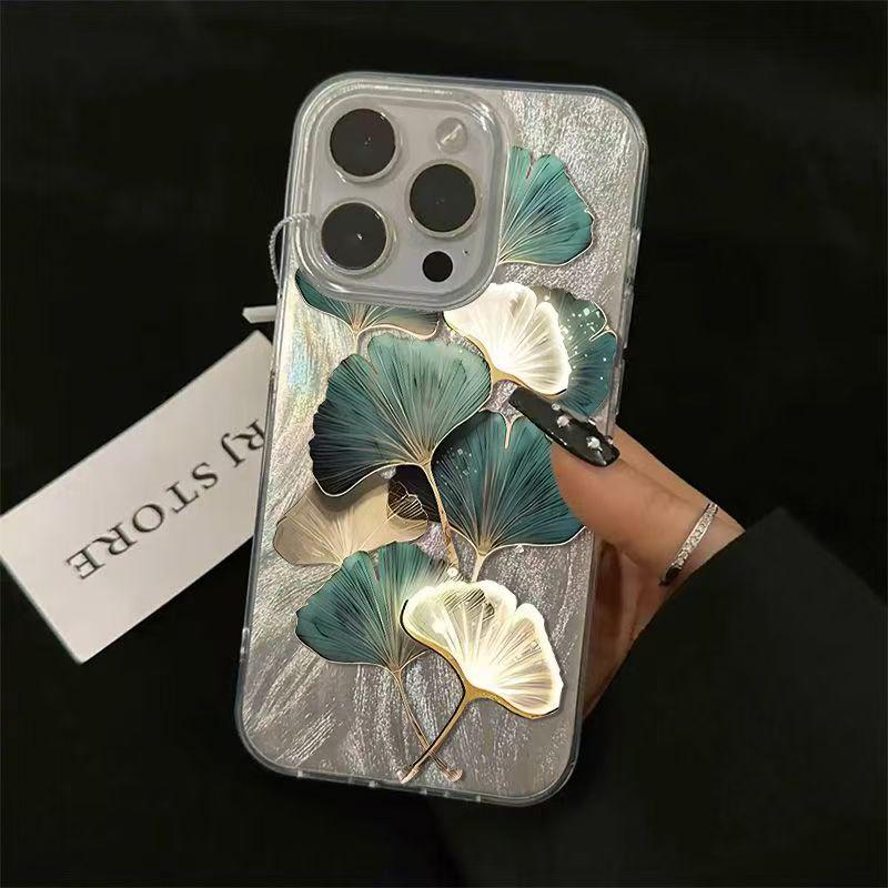 Защитный чехол с листьями гинкго для iPhone 15 Pro и 16 Pro Max - Модный простой дизайн iPhone 16 Pro
Защитный чехол с листьями гинкго для iPhone 15 Pro и 16 Pro Max - Модный простой дизайн iPhone 16 Pro