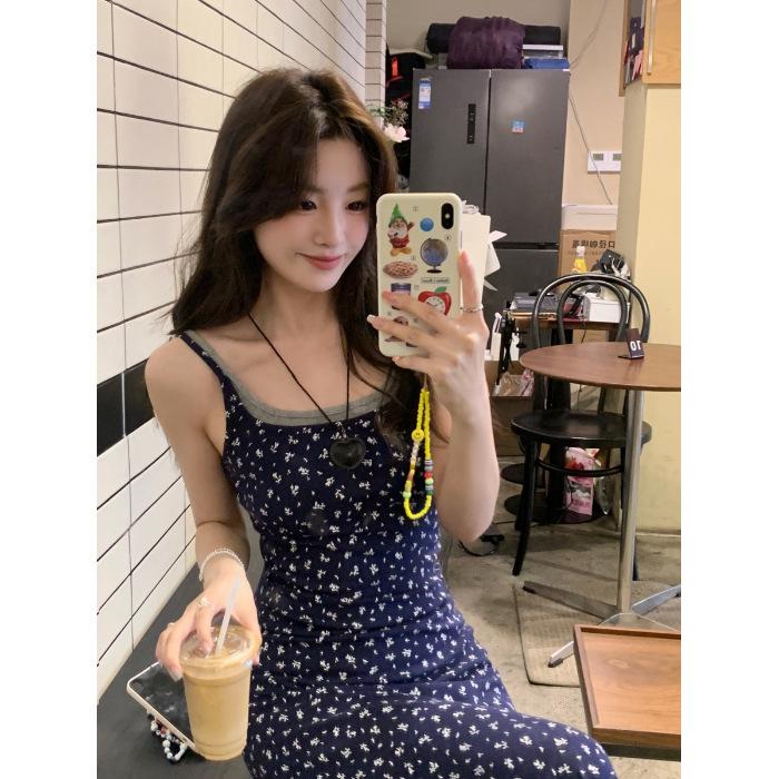 Women s Floral Print Sleeveless Camisole Dress - Summer 2026 Beach Vacation Style, High-End Feel, Long Dress Medium
Women s Floral Print Sleeveless Camisole Dress - Summer 2026 Beach Vacation Style, High-End Feel, Long Dress Medium