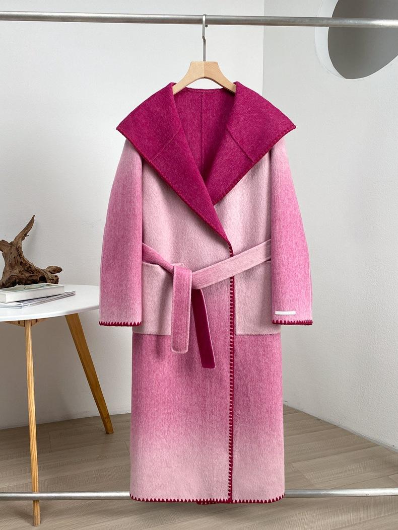 Q699 высококлассное кашемировое пальто с капюшоном и краем из ракушки с градиентным переходом, женское, для личности, ленивое, свободное, универсальное, шерстяное пальто на шнуровке One size
Q699 высококлассное кашемировое пальто с капюшоном и краем из ракушки с градиентным переходом, женское, для личности, ленивое, свободное, универсальное, шерстяное пальто на шнуровке One size