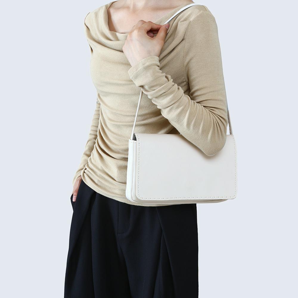 Fashionable and Trendy Single-shoulder Bag Solid Color Versatile Messenger Bag One Size
Fashionable and Trendy Single-shoulder Bag Solid Color Versatile Messenger Bag One Size