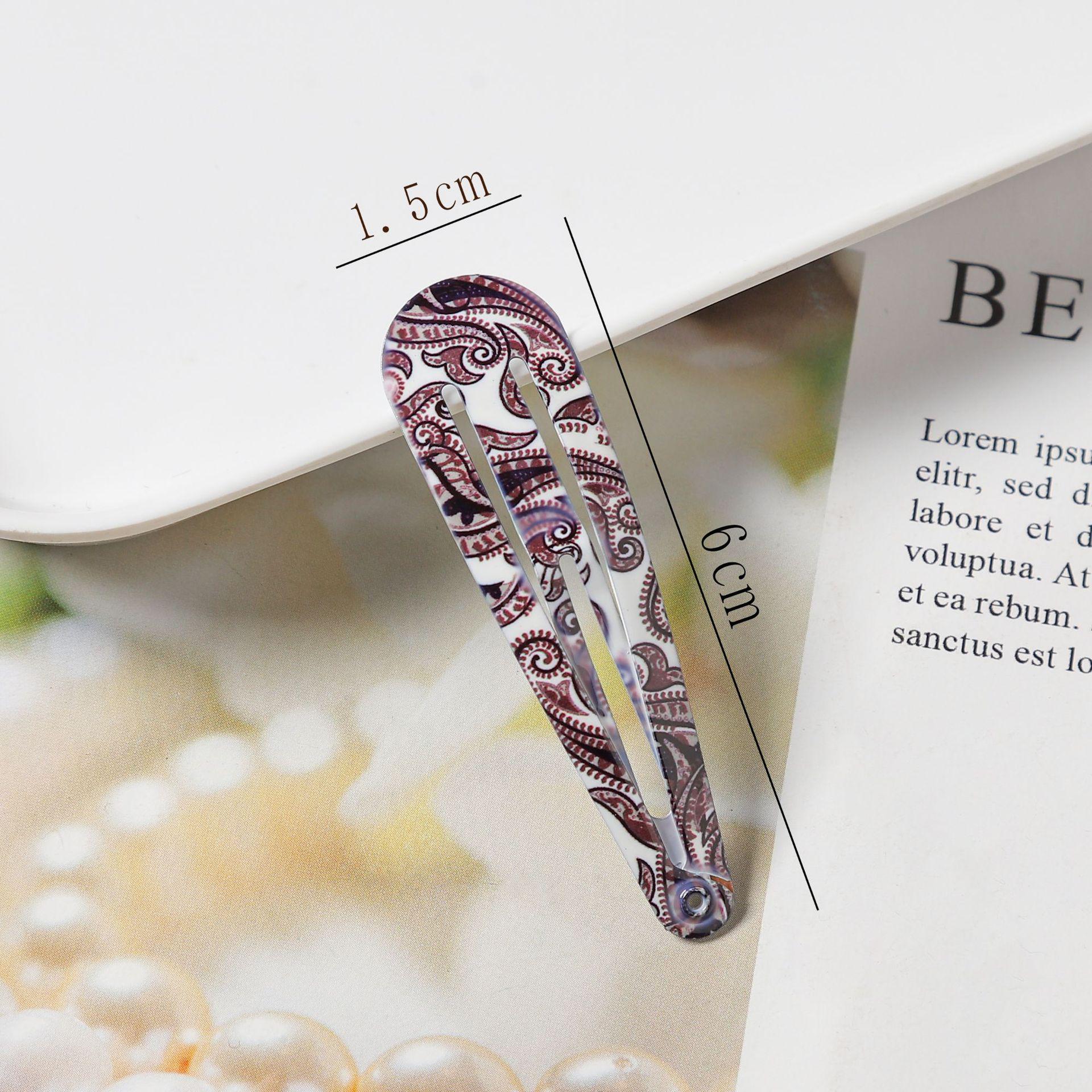 Модный аксессуар для волос с леопардовым принтом: Стильная универсальная застежка BB для женщин
Модный аксессуар для волос с леопардовым принтом: Стильная универсальная застежка BB для женщин