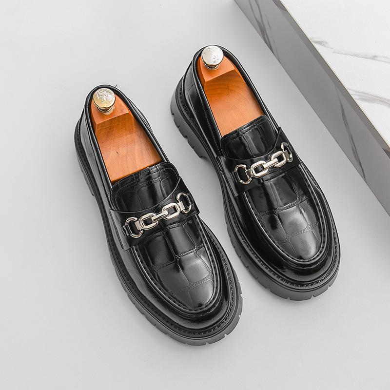 Men s shoes 46 large size new loafers fashion men s casual leather shoes trend British style wedding groom shoes 38
Men s shoes 46 large size new loafers fashion men s casual leather shoes trend British style wedding groom shoes 38