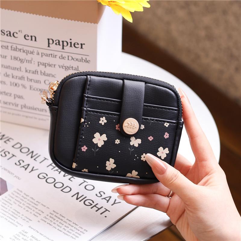 Women s Wallet Sweet printed multi-card slot zipper mini compact Solid color women s hook coin purse Fashion Short Coin Purse
Women s Wallet Sweet printed multi-card slot zipper mini compact Solid color women s hook coin purse Fashion Short Coin Purse