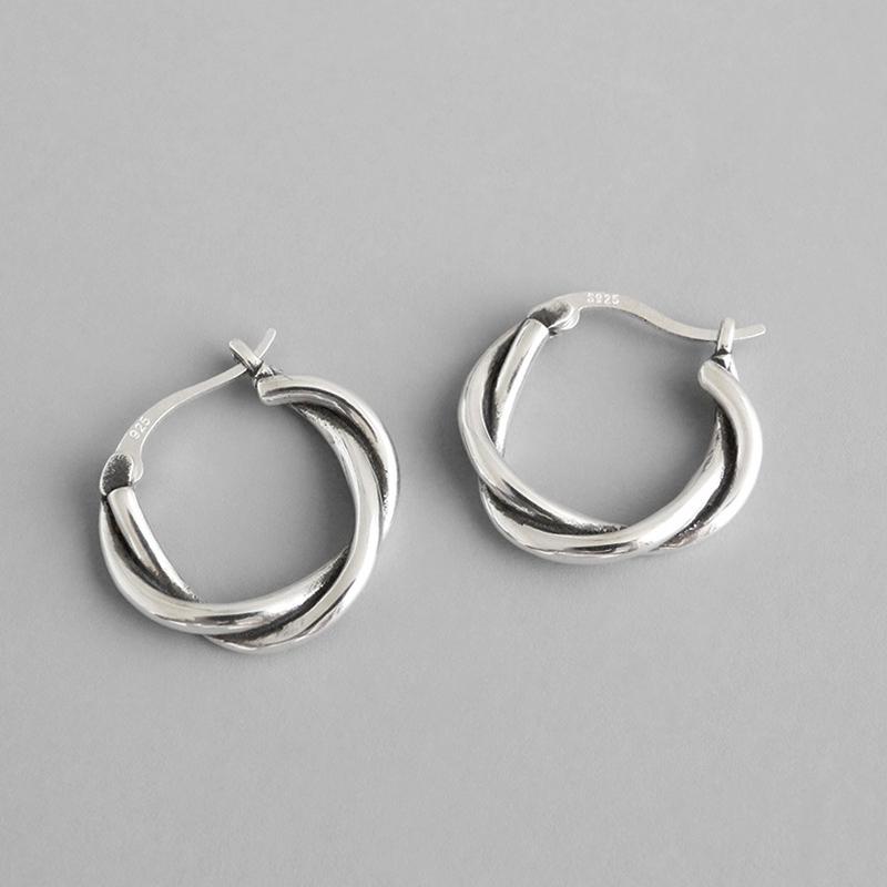 Silver Color Twist-shape Thick Line Hoop Earrings Women Fashion Retro Circle Party Jewelry Gift срібний
Silver Color Twist-shape Thick Line Hoop Earrings Women Fashion Retro Circle Party Jewelry Gift срібний