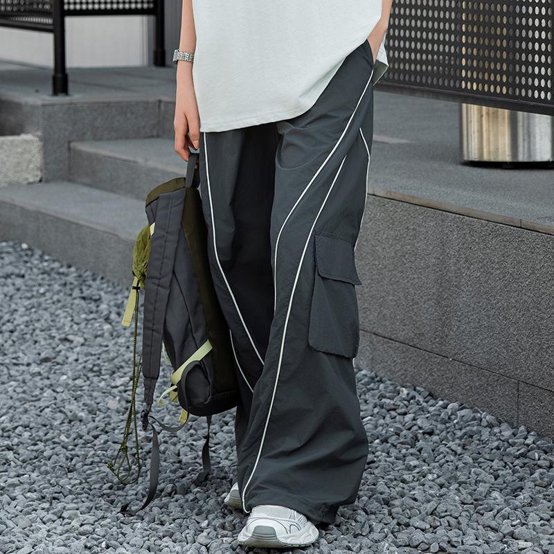 Junior & Senior High School Girls Grey & White Striped Wide-Leg Cargo Pants Small серый
Junior & Senior High School Girls Grey & White Striped Wide-Leg Cargo Pants Small серый