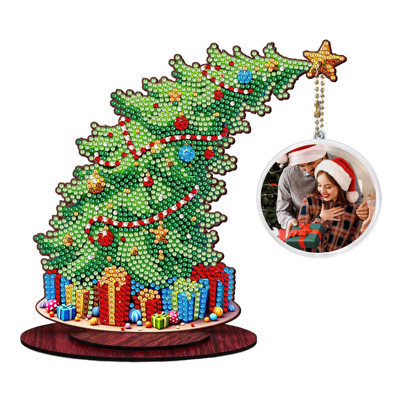Christmas Tree DIY 2D/Flat Wooden Desktop Diamond Art Kits Diamond Art Tabletop Painting Kit for Adults Home Office Table Decor
Christmas Tree DIY 2D/Flat Wooden Desktop Diamond Art Kits Diamond Art Tabletop Painting Kit for Adults Home Office Table Decor