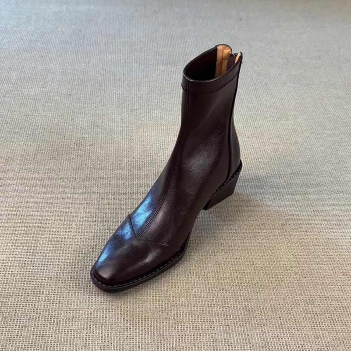 First encounter season high square head small British style after zipper thick low heel commuter fashion boots 40 коричневий
First encounter season high square head small British style after zipper thick low heel commuter fashion boots 40 коричневий