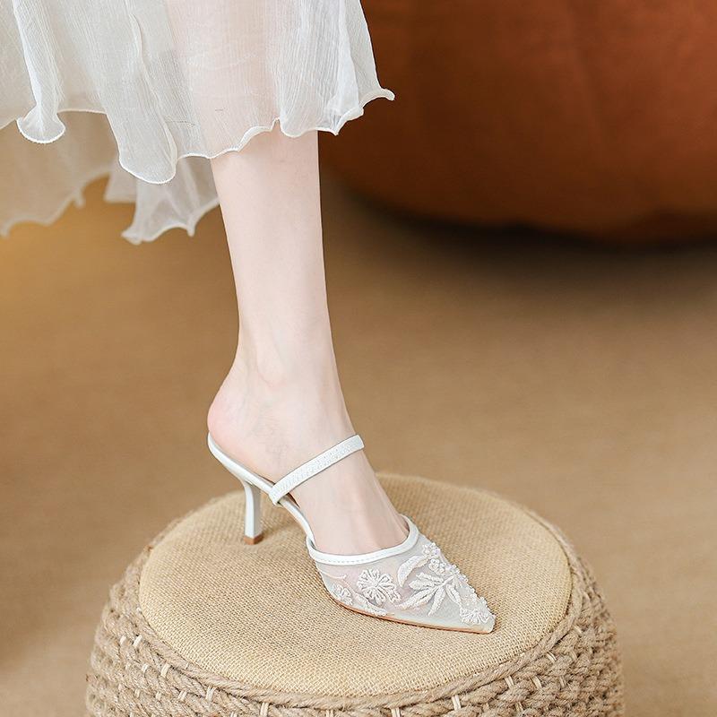 French bag head high heels sandals women s summer lace high heels engagement small half drag single shoes year 40 абрикосовий
French bag head high heels sandals women s summer lace high heels engagement small half drag single shoes year 40 абрикосовий