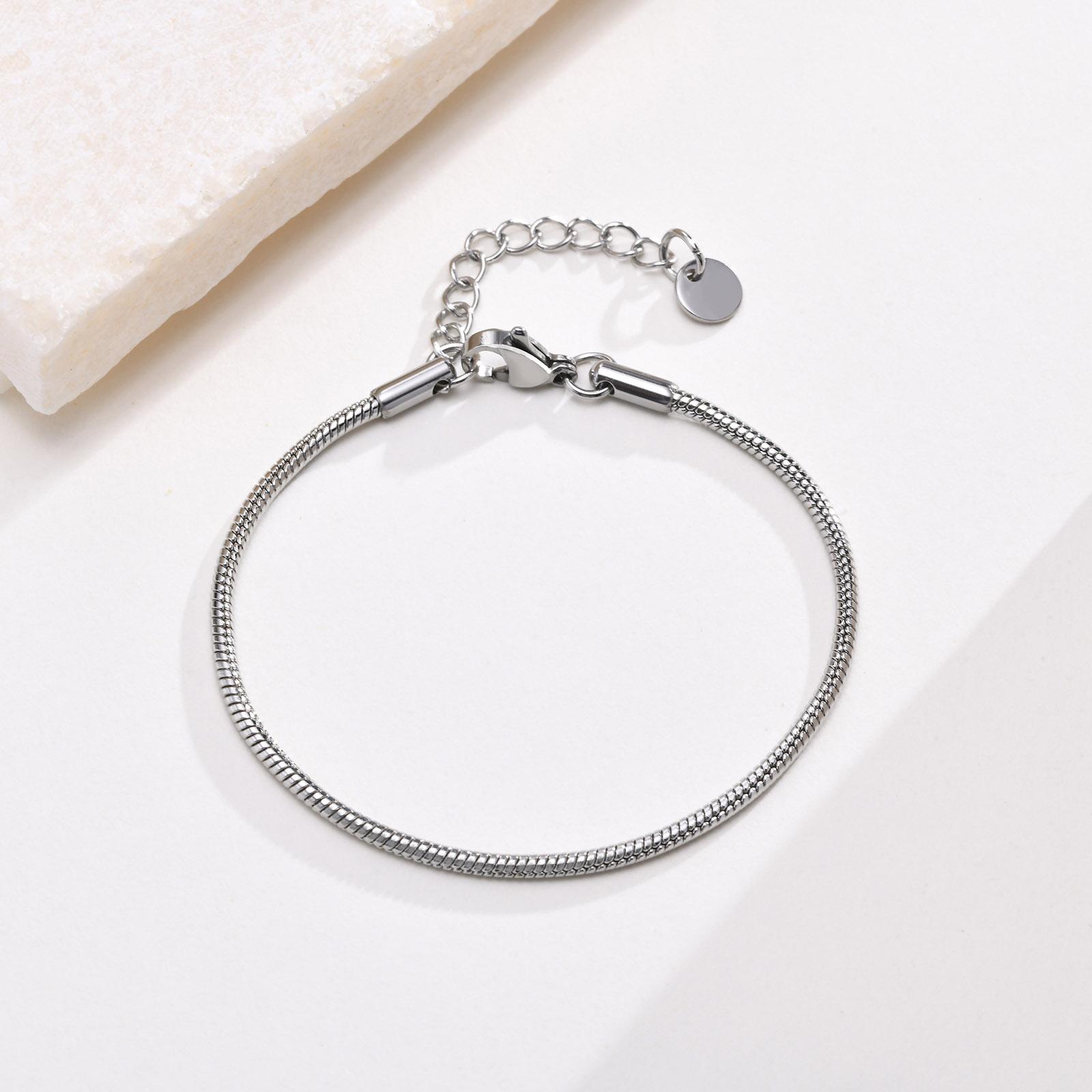 Chic 2mm Thin Snake Chain Bracelet for Women Girls Lady, Waterproof Stainless Steel Round Links Bracelets Fashion Jewelry
Chic 2mm Thin Snake Chain Bracelet for Women Girls Lady, Waterproof Stainless Steel Round Links Bracelets Fashion Jewelry