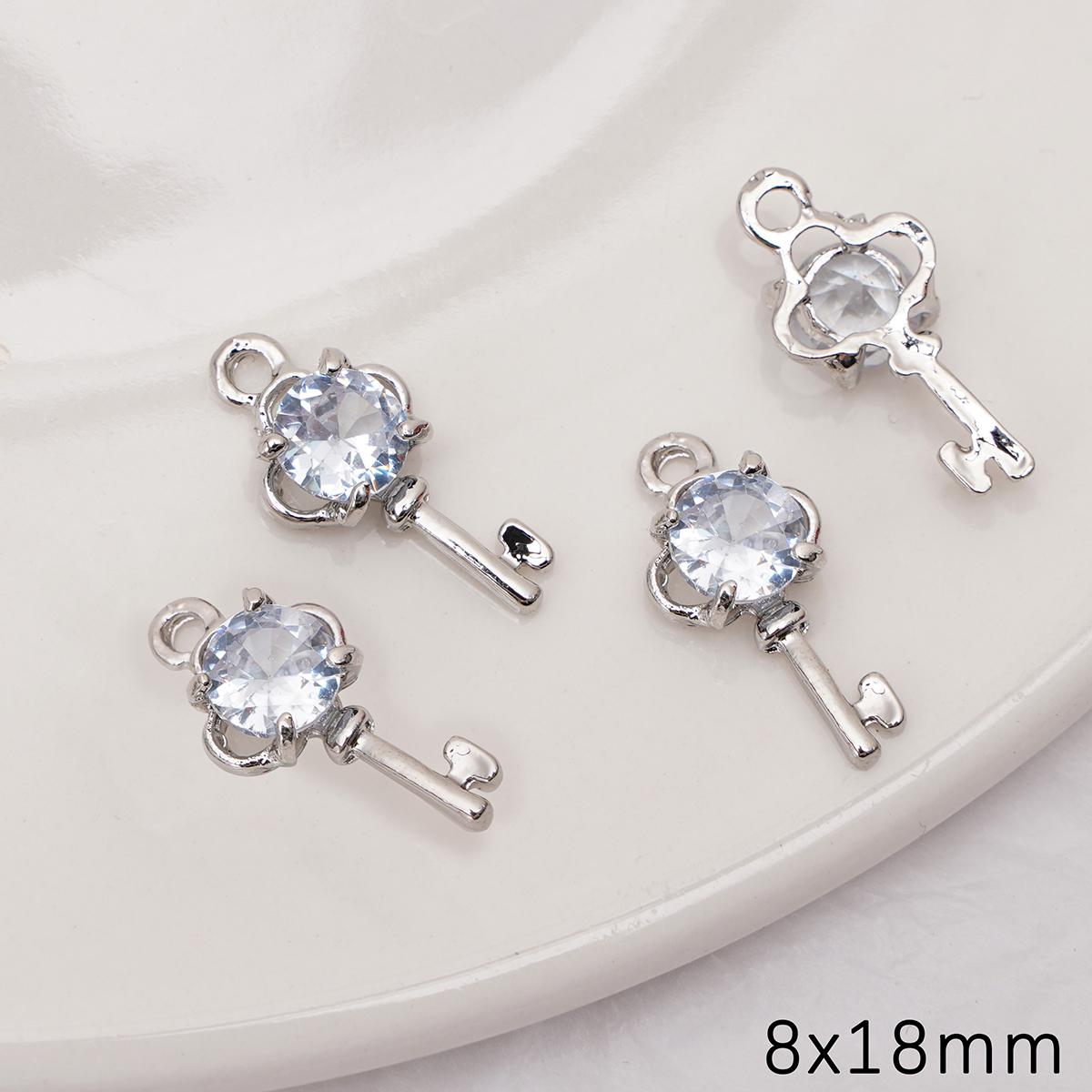 Подвески-шармы из сплава с сохраняющим цвет цирконом для изготовления браслетов, ожерелий и ювелирных изделий своими руками Small key
Подвески-шармы из сплава с сохраняющим цвет цирконом для изготовления браслетов, ожерелий и ювелирных изделий своими руками Small key