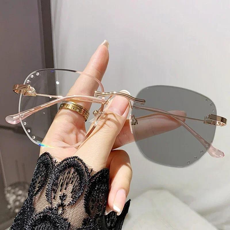 New Style Women Photochromic Glasses Trendy Diamond Cut Optical Eyeglasses for Ladies Men Rimless Anti-UV Spectacles Frames
New Style Women Photochromic Glasses Trendy Diamond Cut Optical Eyeglasses for Ladies Men Rimless Anti-UV Spectacles Frames