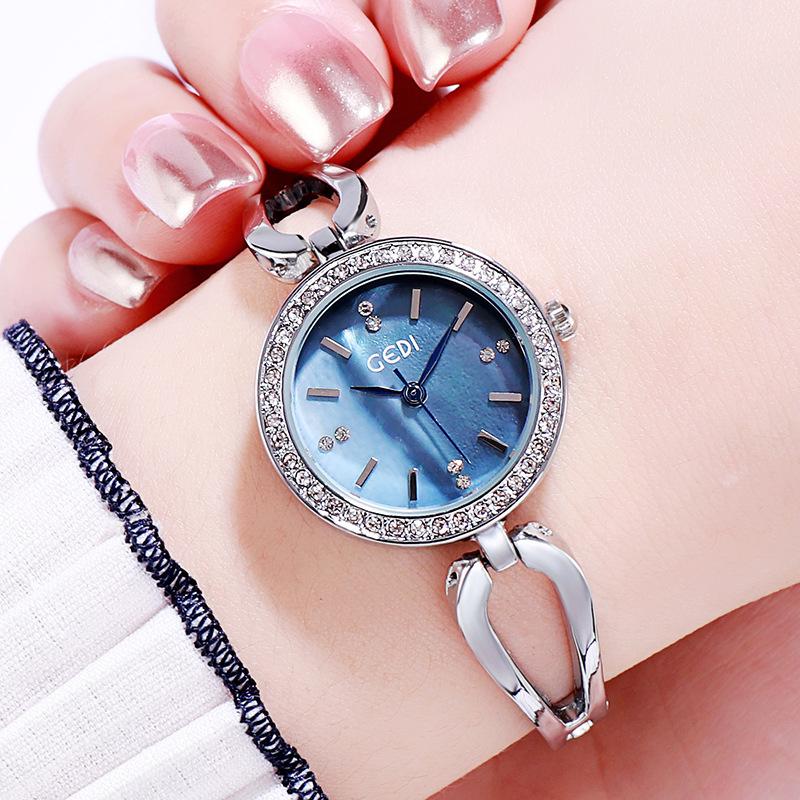 Light Luxury Diamond-Encrusted Student Watch Versatile Fashion Waterproof Alloy Watch Women S Bracelet Quartz Watch
Light Luxury Diamond-Encrusted Student Watch Versatile Fashion Waterproof Alloy Watch Women S Bracelet Quartz Watch