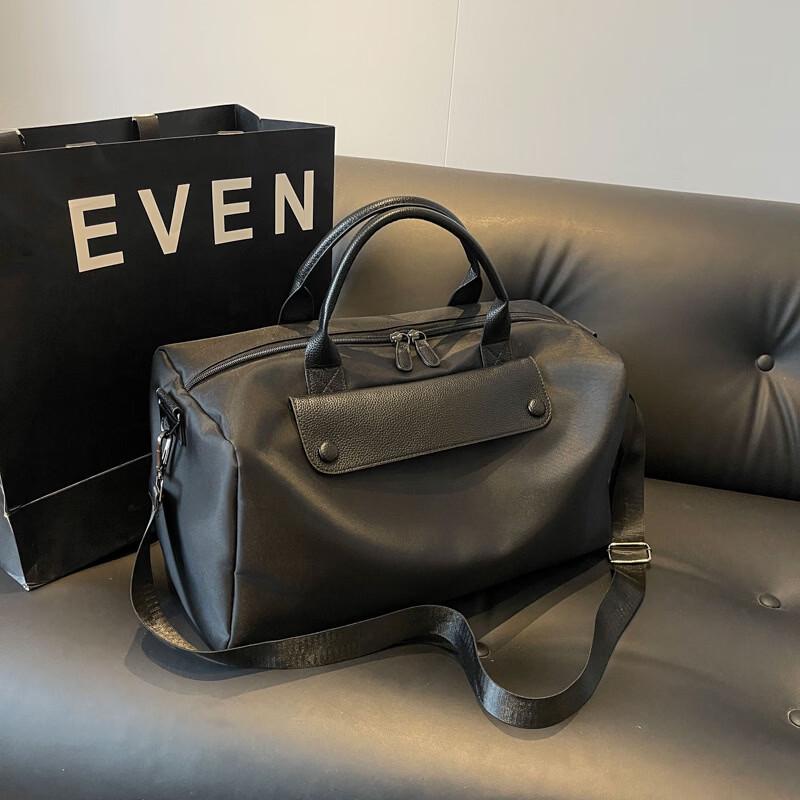 Li Shen Dry-Wet Separation Sports Travel Bag
Li Shen Dry-Wet Separation Sports Travel Bag