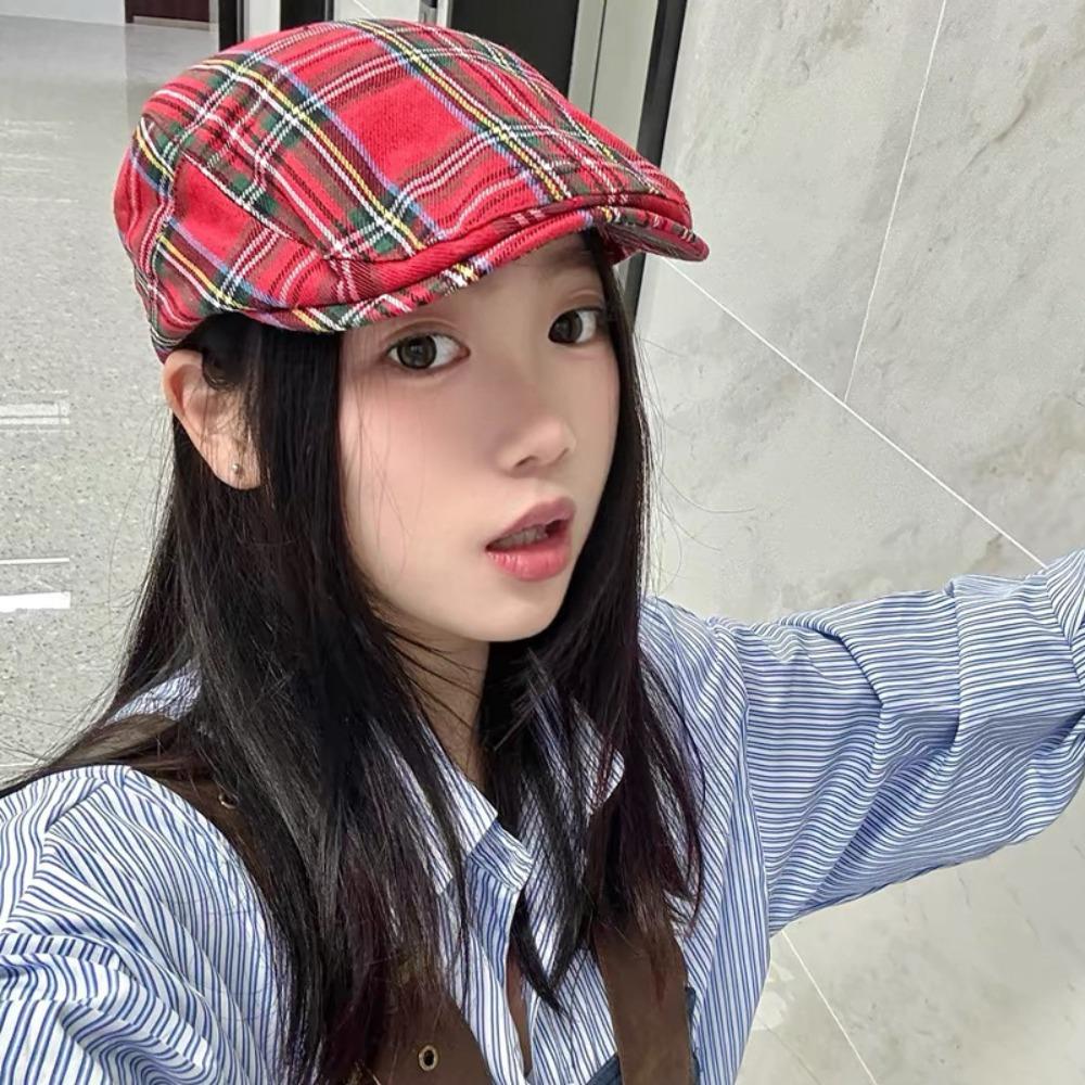 Short Brim British Forward Hat Cotton Cloth Painter Cap Simple Plaid Beret Cap Girls красный
Short Brim British Forward Hat Cotton Cloth Painter Cap Simple Plaid Beret Cap Girls красный