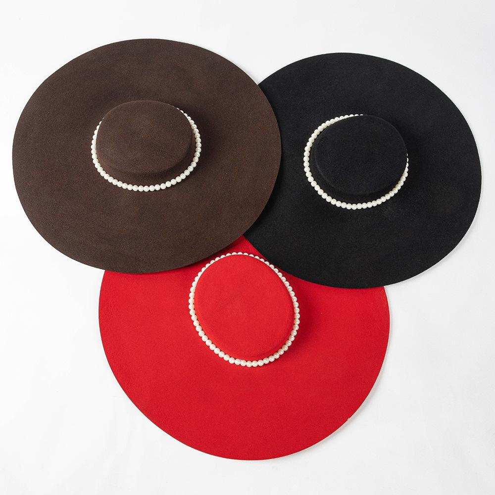 Ins Chic Wool Felt Model Catwalfashion Shallow Pearl Chain Lady Fedoras Cap Women Panamjazz Hat M
Ins Chic Wool Felt Model Catwalfashion Shallow Pearl Chain Lady Fedoras Cap Women Panamjazz Hat M