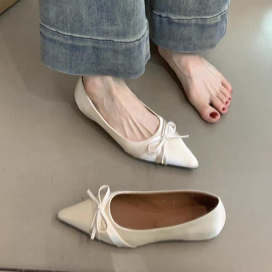 European and American style casual bow flats 2024 autumn new products pointed inner height increase shallow mouth single shoes bag head single shoes 35 чорний
European and American style casual bow flats 2024 autumn new products pointed inner height increase shallow mouth single shoes bag head single shoes 35 чорний