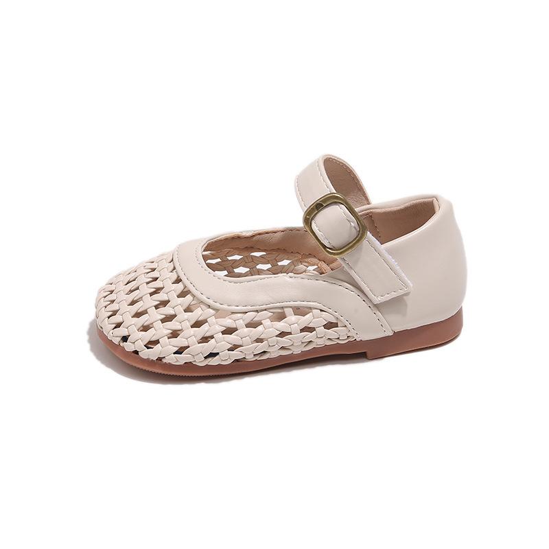 Autumn Summer New Girls Leather Shoes with Buckle Hollow Princess Sweet Classic Cut-outs Breathable mary janes I06302 23 бежевий
Autumn Summer New Girls Leather Shoes with Buckle Hollow Princess Sweet Classic Cut-outs Breathable mary janes I06302 23 бежевий