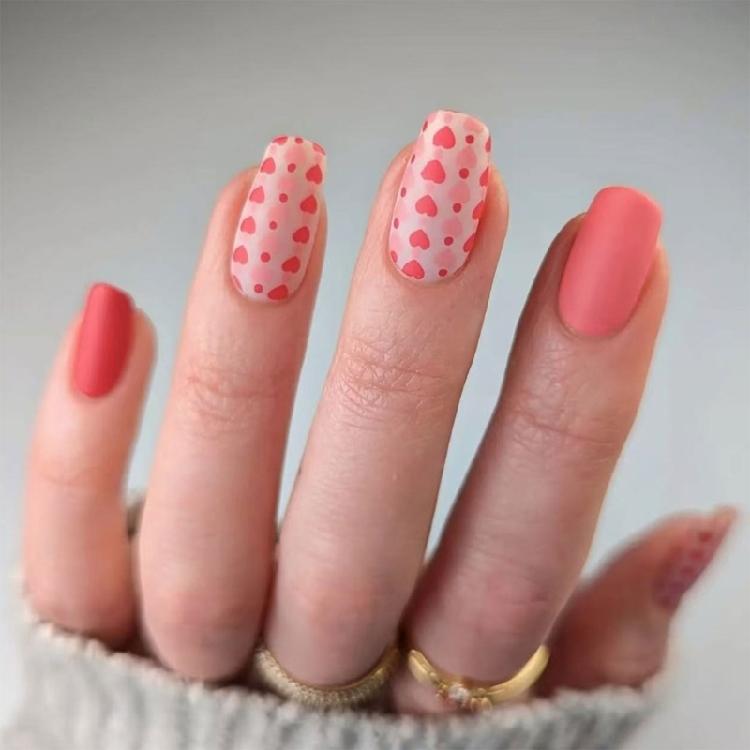 24pcs Valentine s Day Nail Press on Nail Short Square Artificial Nail with Heart Designs Nail Manicure Nail Art 1
24pcs Valentine s Day Nail Press on Nail Short Square Artificial Nail with Heart Designs Nail Manicure Nail Art 1