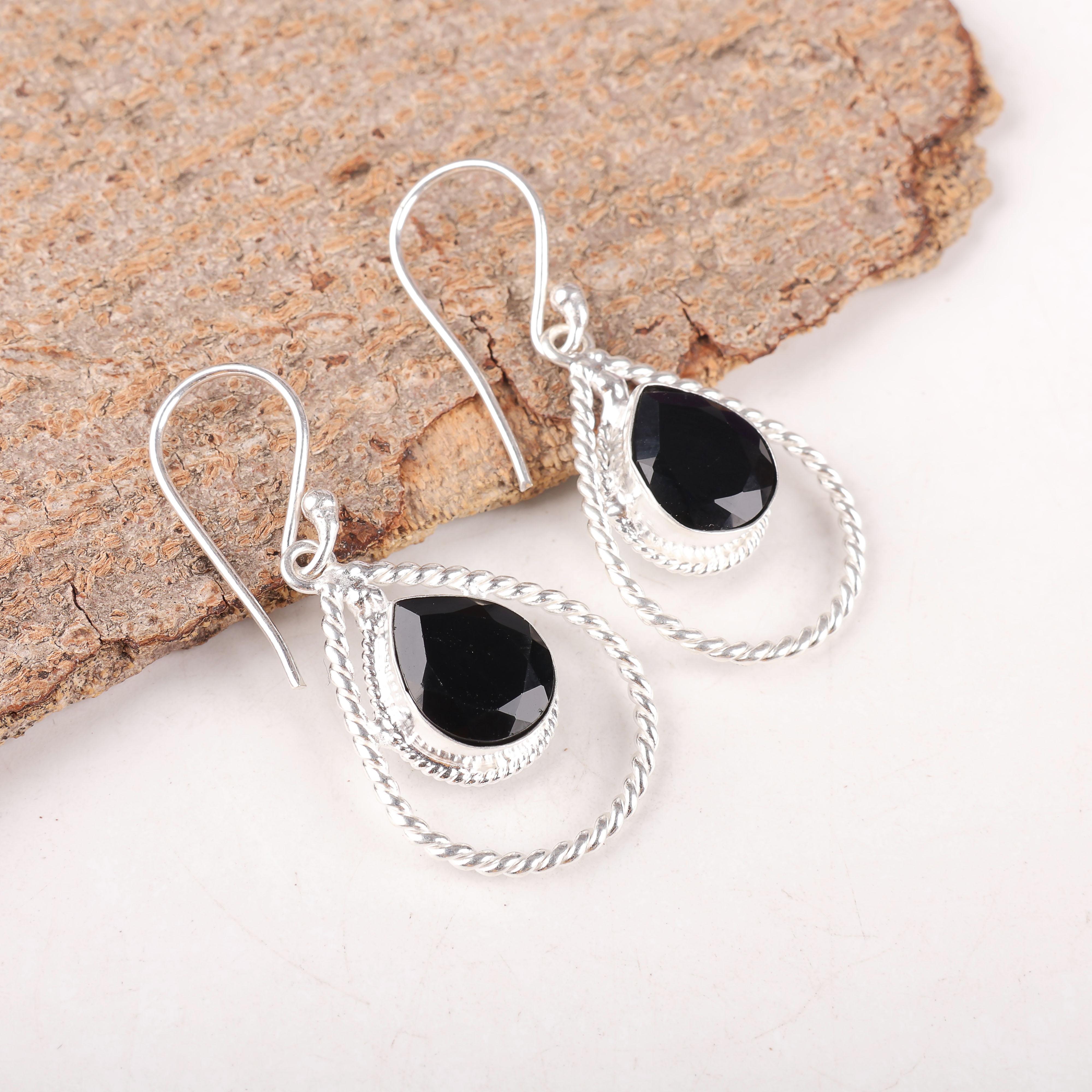 Black Onyx Gemstone Silver Jewelry, 925 Sterling Silver Earrings, Handmade Designer Onyx Earrings Gift For Catholics 1.70 Inches чёрный
Black Onyx Gemstone Silver Jewelry, 925 Sterling Silver Earrings, Handmade Designer Onyx Earrings Gift For Catholics 1.70 Inches чёрный