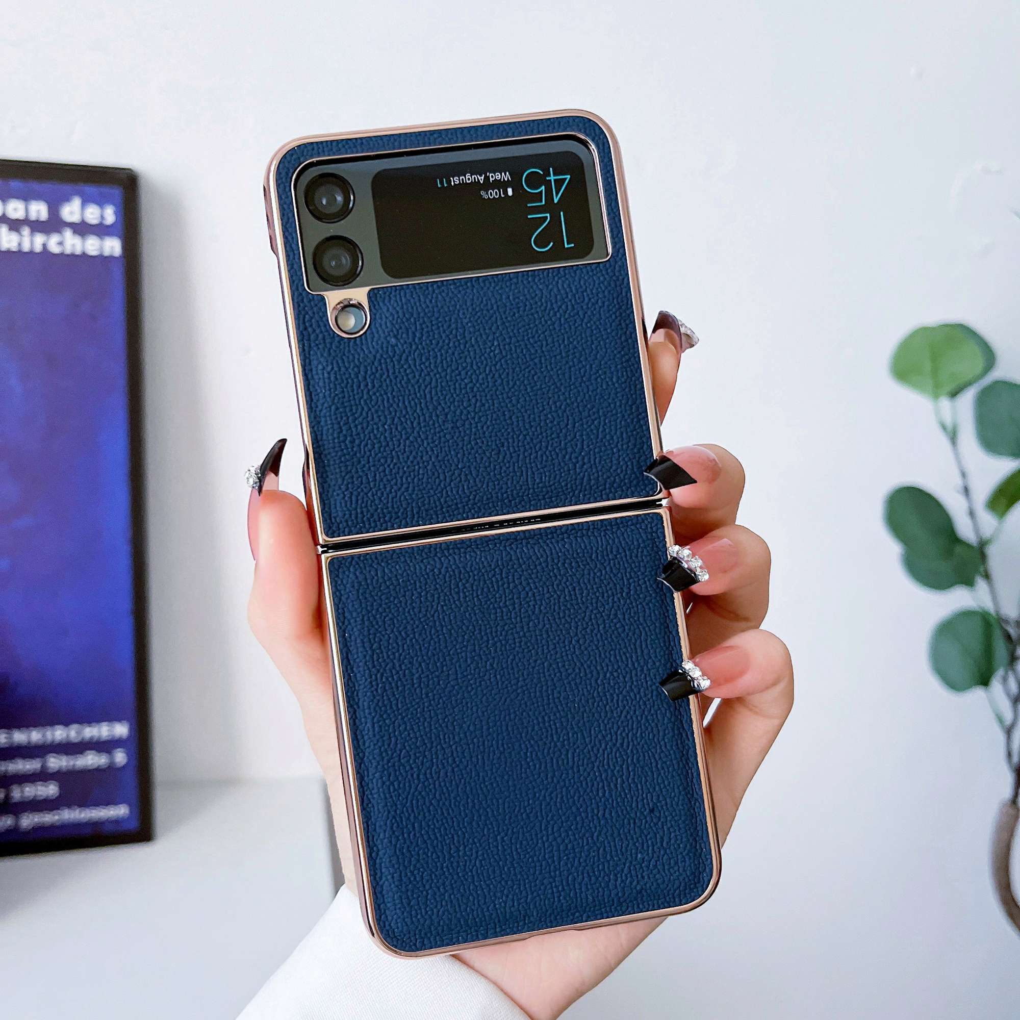 Anti-Drop Phone Case for Samsung Galaxy Z Flip4 5G Shockproof Cover Electroplating Genuine Leather+TPU+PC Phone Case Blackish Green
Anti-Drop Phone Case for Samsung Galaxy Z Flip4 5G Shockproof Cover Electroplating Genuine Leather+TPU+PC Phone Case Blackish Green