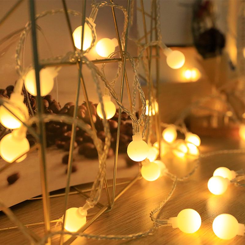 White Frosted Outdoor Round String Lights for Weddings & Camping Battery 2 AA 1.5m 10 lights steady
White Frosted Outdoor Round String Lights for Weddings & Camping Battery 2 AA 1.5m 10 lights steady