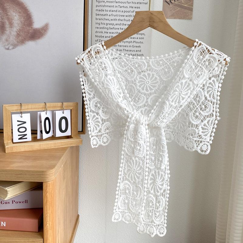 Summer lace hollow crochet small shawl women s thin knitted shoulder with skirt scarf air-conditioned room outside vest 80-100cm білий
Summer lace hollow crochet small shawl women s thin knitted shoulder with skirt scarf air-conditioned room outside vest 80-100cm білий