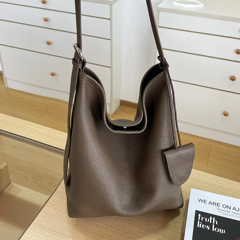 Вместительная сумка-тоут для поездок на работу, модная сумка на одно плечо, повседневная и универсальная сумка под мышкой One Size серый
Вместительная сумка-тоут для поездок на работу, модная сумка на одно плечо, повседневная и универсальная сумка под мышкой One Size серый