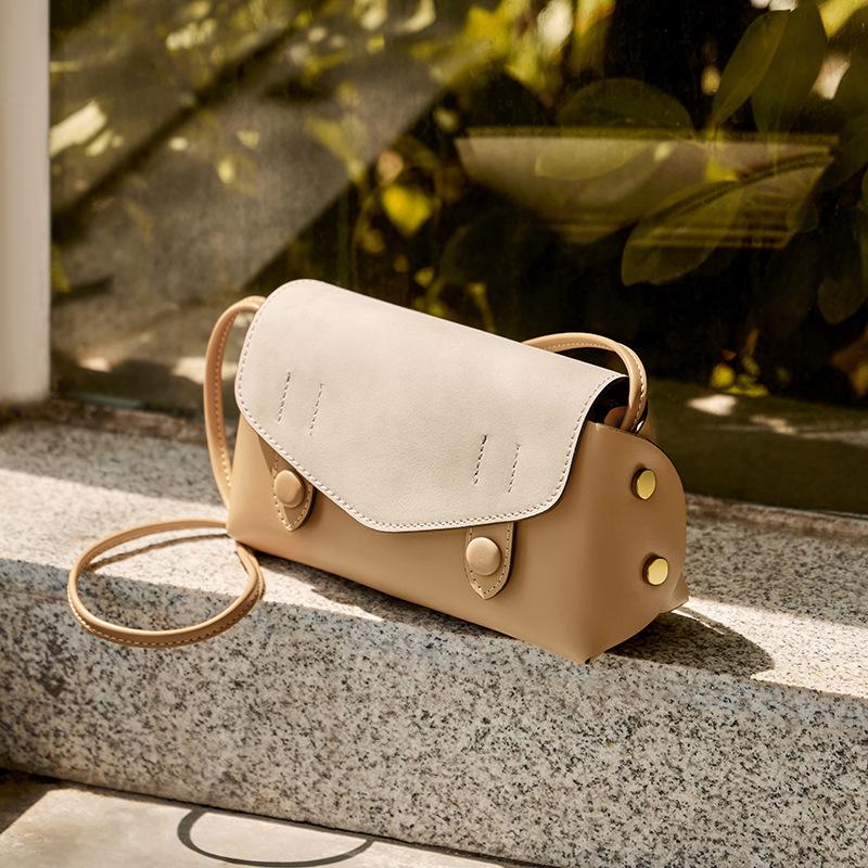 Spring and Autumn Small Square Bag 2025 New Women s Bag Niche Fashion Design Sense Crossbody Bag Commuting Simple Shoulder Bag Long18CM、Thick7CM、Hig
Spring and Autumn Small Square Bag 2025 New Women s Bag Niche Fashion Design Sense Crossbody Bag Commuting Simple Shoulder Bag Long18CM、Thick7CM、Hig
