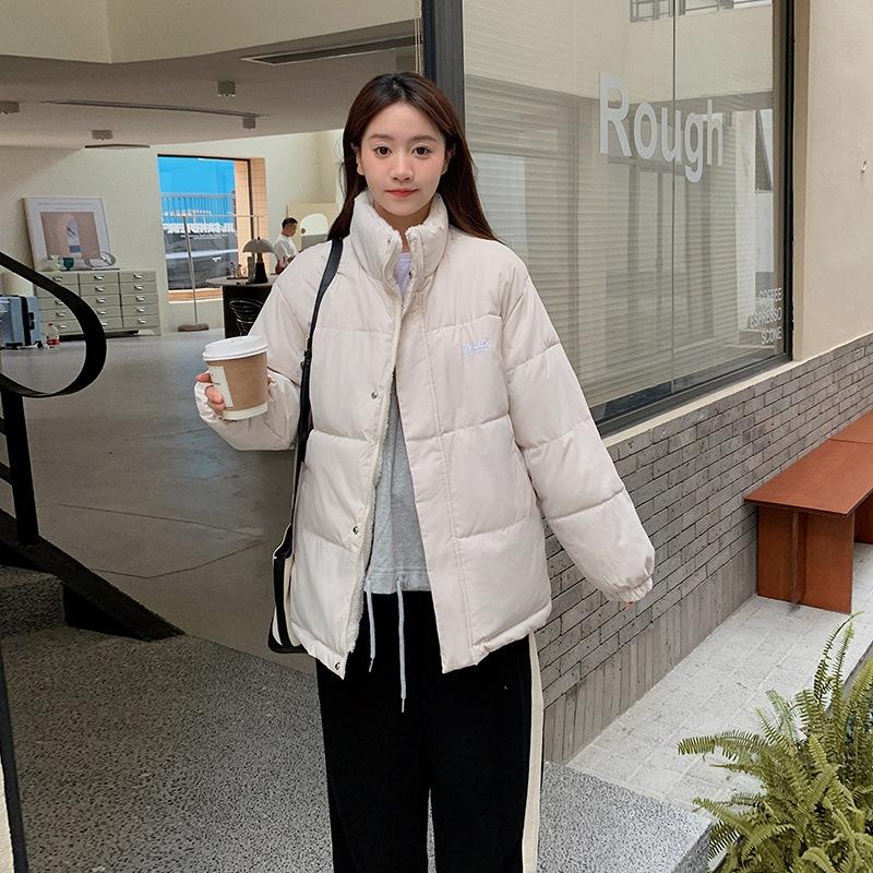 Cotton clothes women s short models wear Korean loose cotton clothes on both sides, winter clothes stand-up collars and fleece lambswool warm jackets XXL off білий колір
Cotton clothes women s short models wear Korean loose cotton clothes on both sides, winter clothes stand-up collars and fleece lambswool warm jackets XXL off білий колір