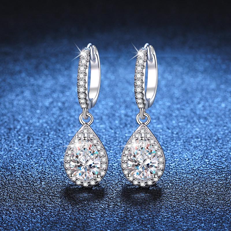 Moissanite One-Carat Water Drop Dangle Earrings in S925 Platinum-Plated Sterling Silver 5*8 + 5*8 High Carbon Stone
Moissanite One-Carat Water Drop Dangle Earrings in S925 Platinum-Plated Sterling Silver 5*8 + 5*8 High Carbon Stone