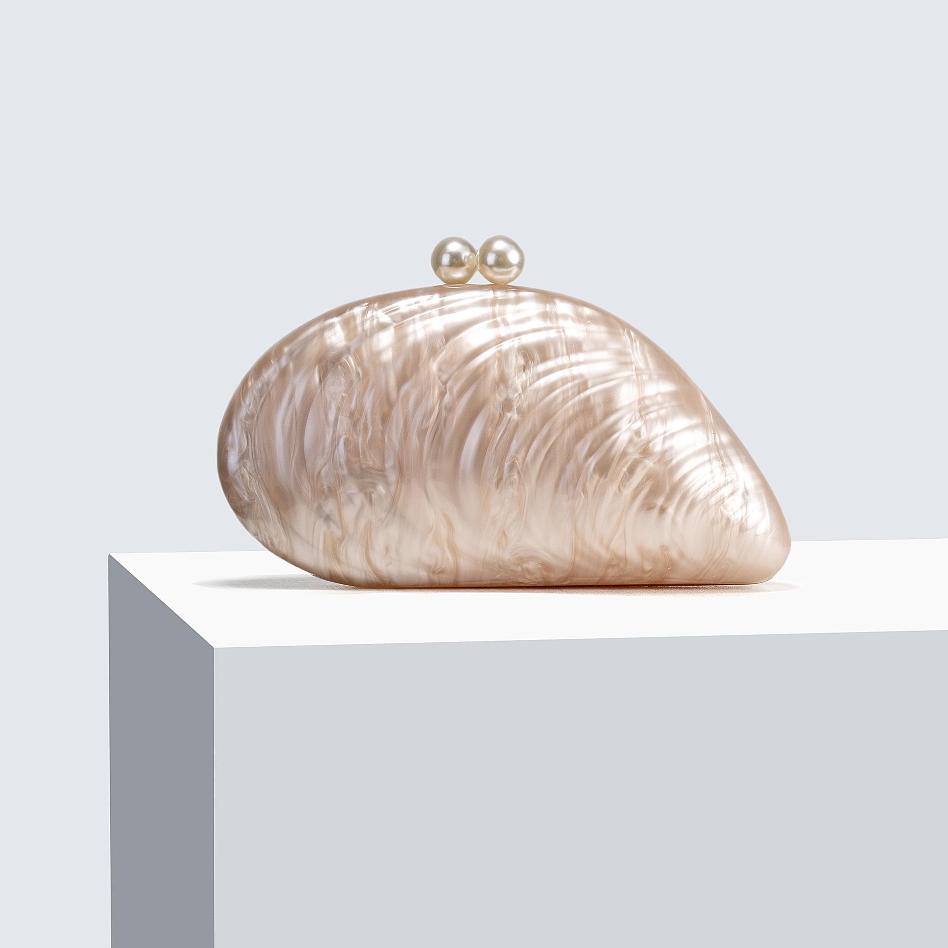 New Acrylic Shell Shape Evening Clutch for Women Fashionable Shoulder Bag Wedding Party Purse шампанського
New Acrylic Shell Shape Evening Clutch for Women Fashionable Shoulder Bag Wedding Party Purse шампанського