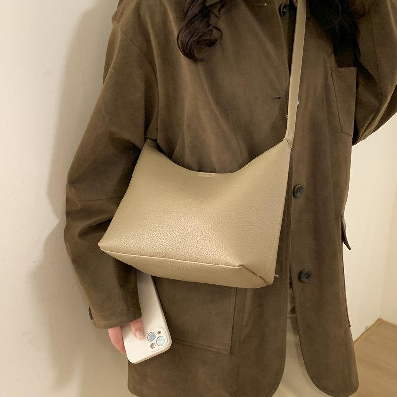 Elegant Green PU One Shoulder Bag for Women New Large Capacity Litchi Pattern Handbags Temperament Commuter Crossbody Pouch (20cm<Max Length<30cm) хакі
Elegant Green PU One Shoulder Bag for Women New Large Capacity Litchi Pattern Handbags Temperament Commuter Crossbody Pouch (20cm<Max Length<30cm) хакі