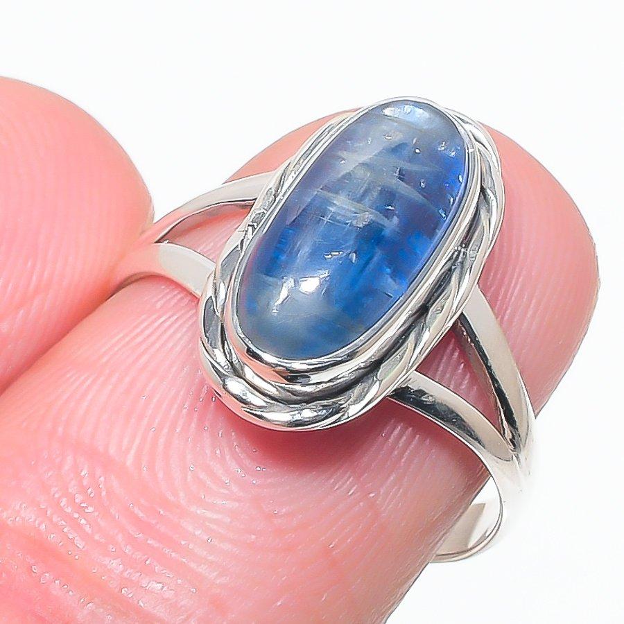 Natural Blue Kyanite Gemstone Handmade 925 Solid Silver Jewelry Ring Size 8 q3s09
Natural Blue Kyanite Gemstone Handmade 925 Solid Silver Jewelry Ring Size 8 q3s09