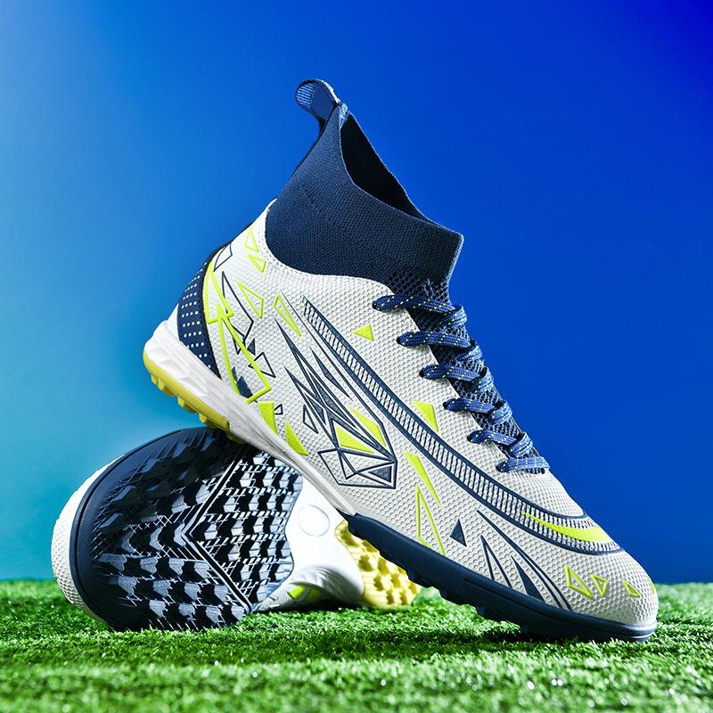 New outdoor student football shoes men s nails long nails broken training foreign trade sports shoes pink price high top 45
New outdoor student football shoes men s nails long nails broken training foreign trade sports shoes pink price high top 45