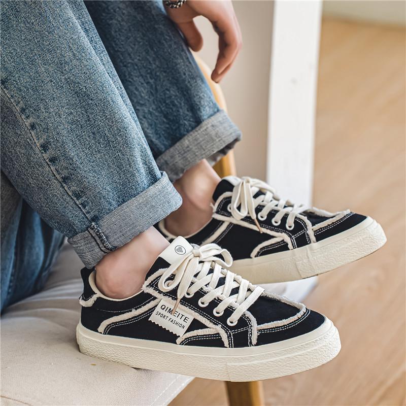 2024 Новая весенняя универсальная дышащая толстая подошва удобная обувь для мужчин меньшинства досуг спортивная ткань модная обувь 39 чёрный
2024 Новая весенняя универсальная дышащая толстая подошва удобная обувь для мужчин меньшинства досуг спортивная ткань модная обувь 39 чёрный