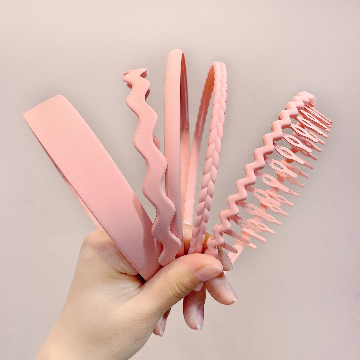 5PCS Non Slip Plastic Headbands for Women and Girls Wide Head Bands with Teeth Black Blue White Coffee Pink Green Hair Bands рожевий
5PCS Non Slip Plastic Headbands for Women and Girls Wide Head Bands with Teeth Black Blue White Coffee Pink Green Hair Bands рожевий