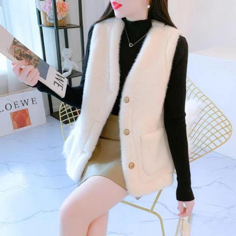 Fashion vest jacket women s autumn and winter clothing winter new plush integrated vest with short top S (up to 50kg) білий
Fashion vest jacket women s autumn and winter clothing winter new plush integrated vest with short top S (up to 50kg) білий